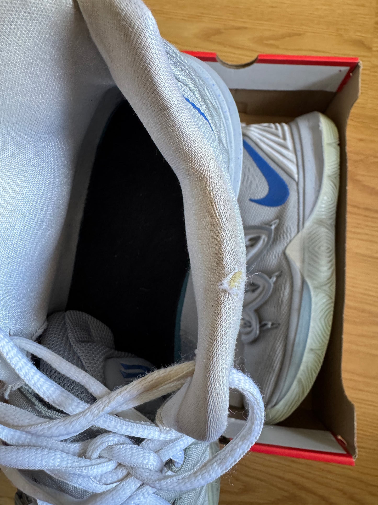 Nike Kyrie 5 ID
