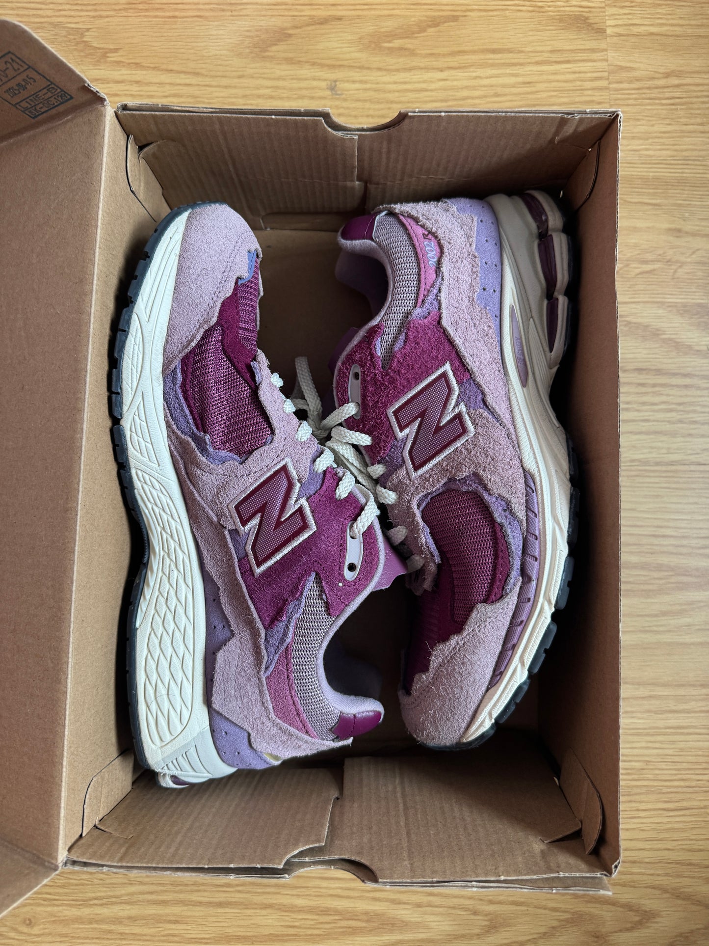 New Balance 2002R Protection Pack Rose – Taille 42.5