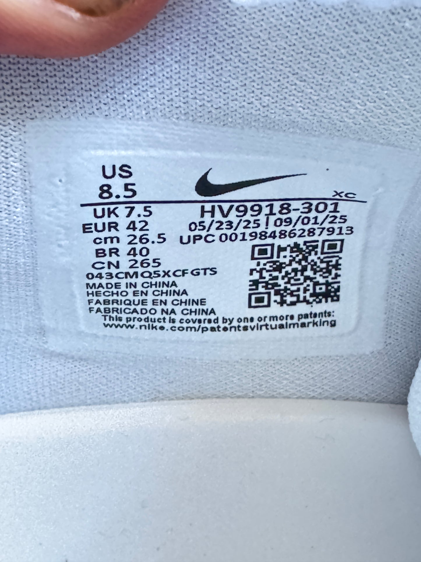 Nike GT Cut 3 Turbo Vert et Bleu – Taille 42