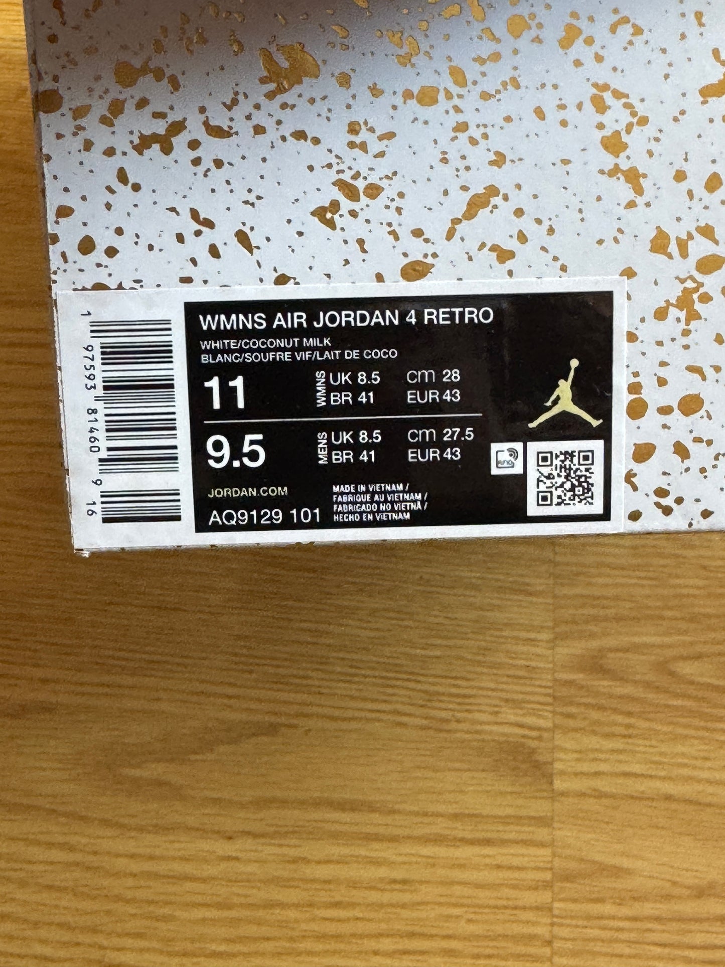 Jordan 4 Vivid Sulfur