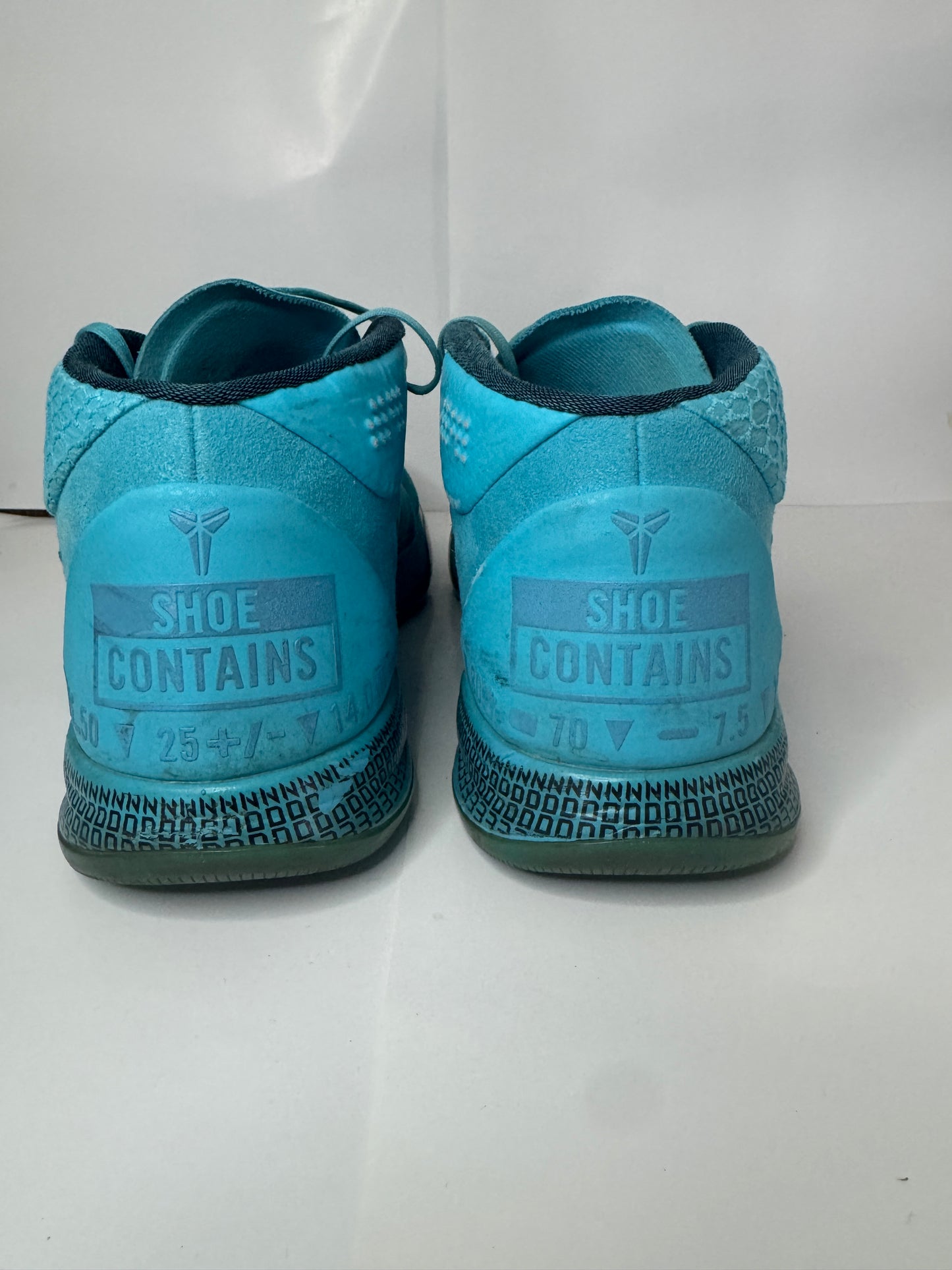 Nike Kobe AD Mid T46 Reconditionné