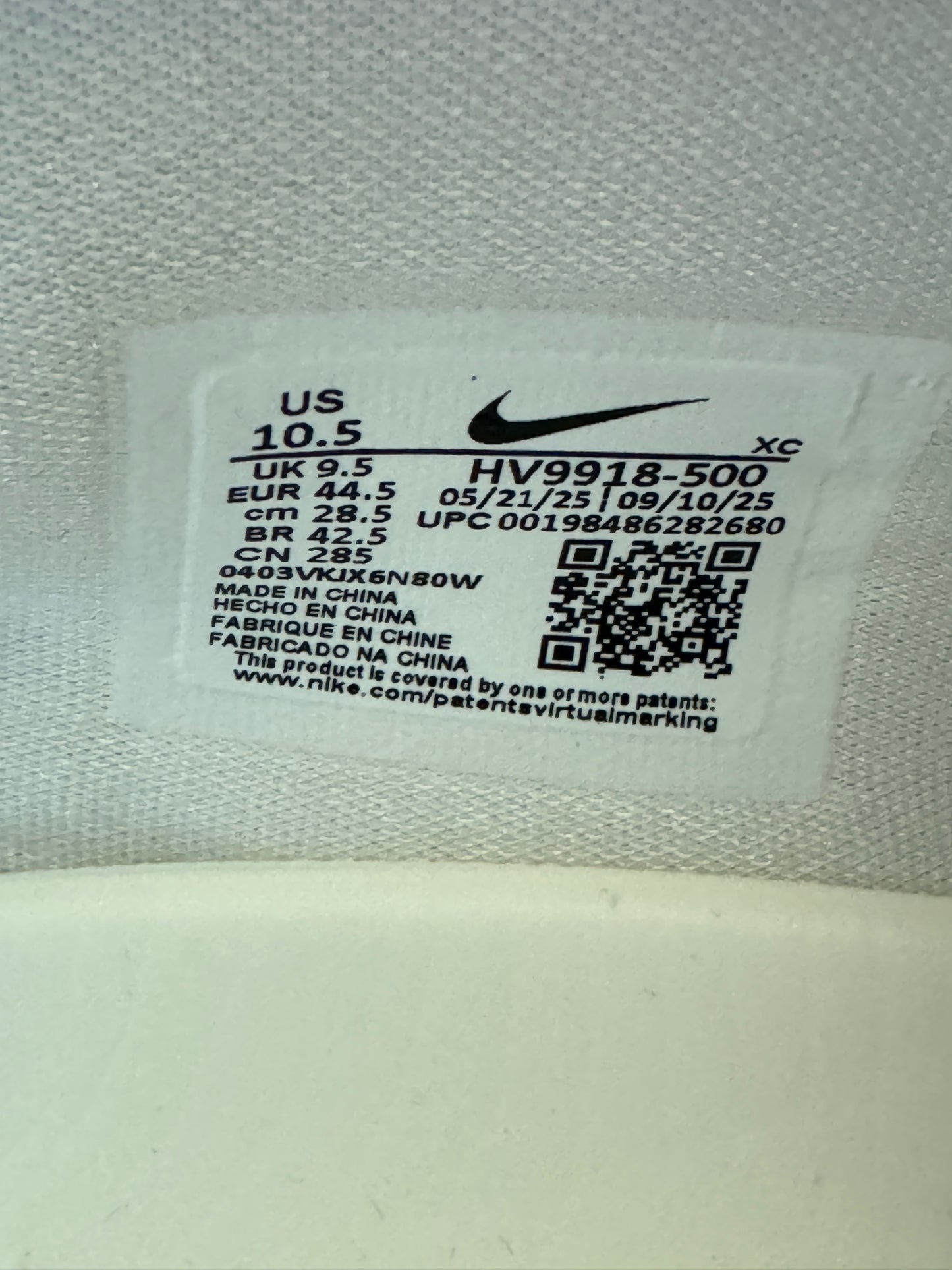 Nike GT Cut 3 Turbo Jaune et Violet – Taille 44.5