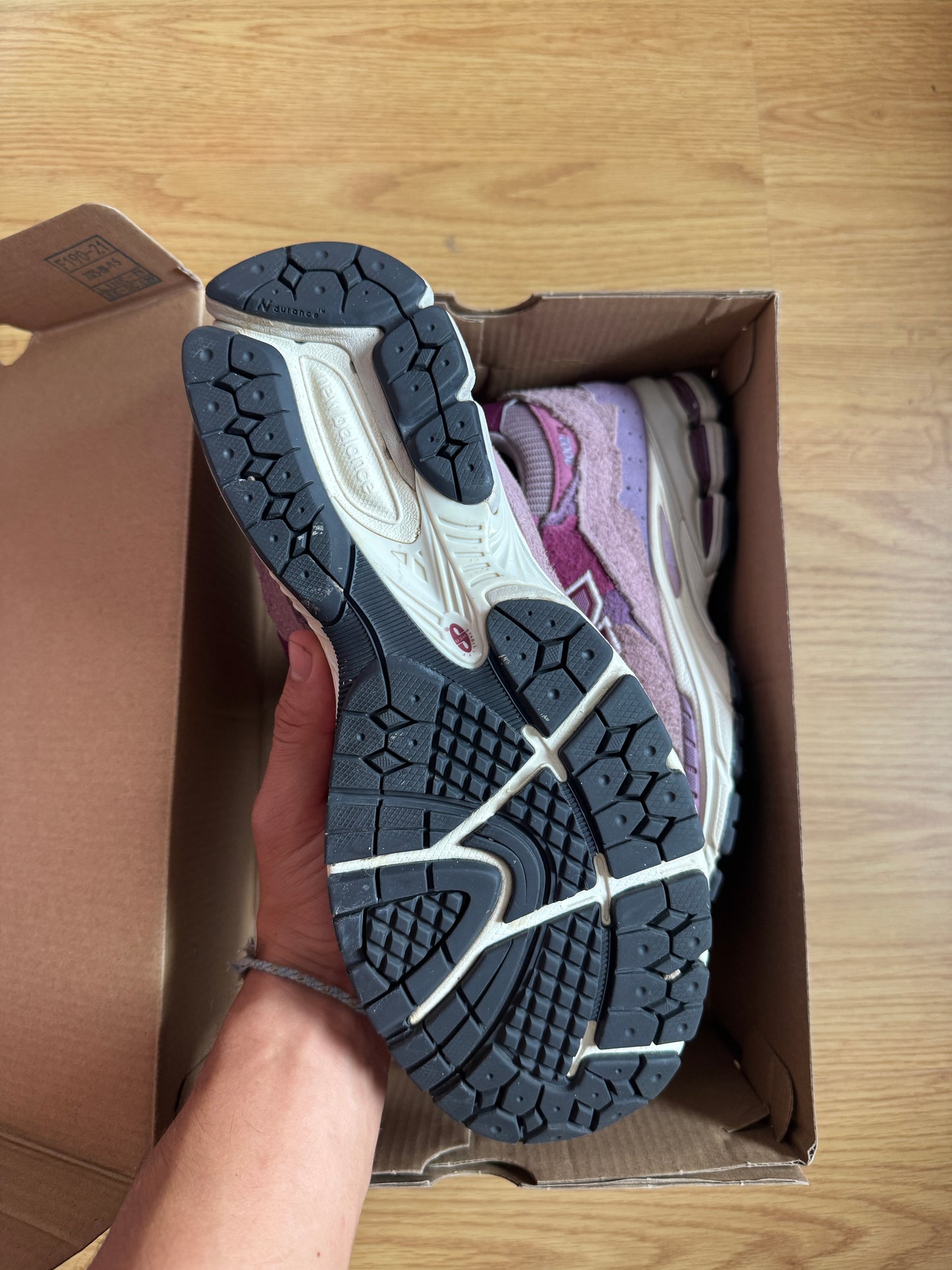 New Balance 2002R Protection Pack Rose – Taille 42.5