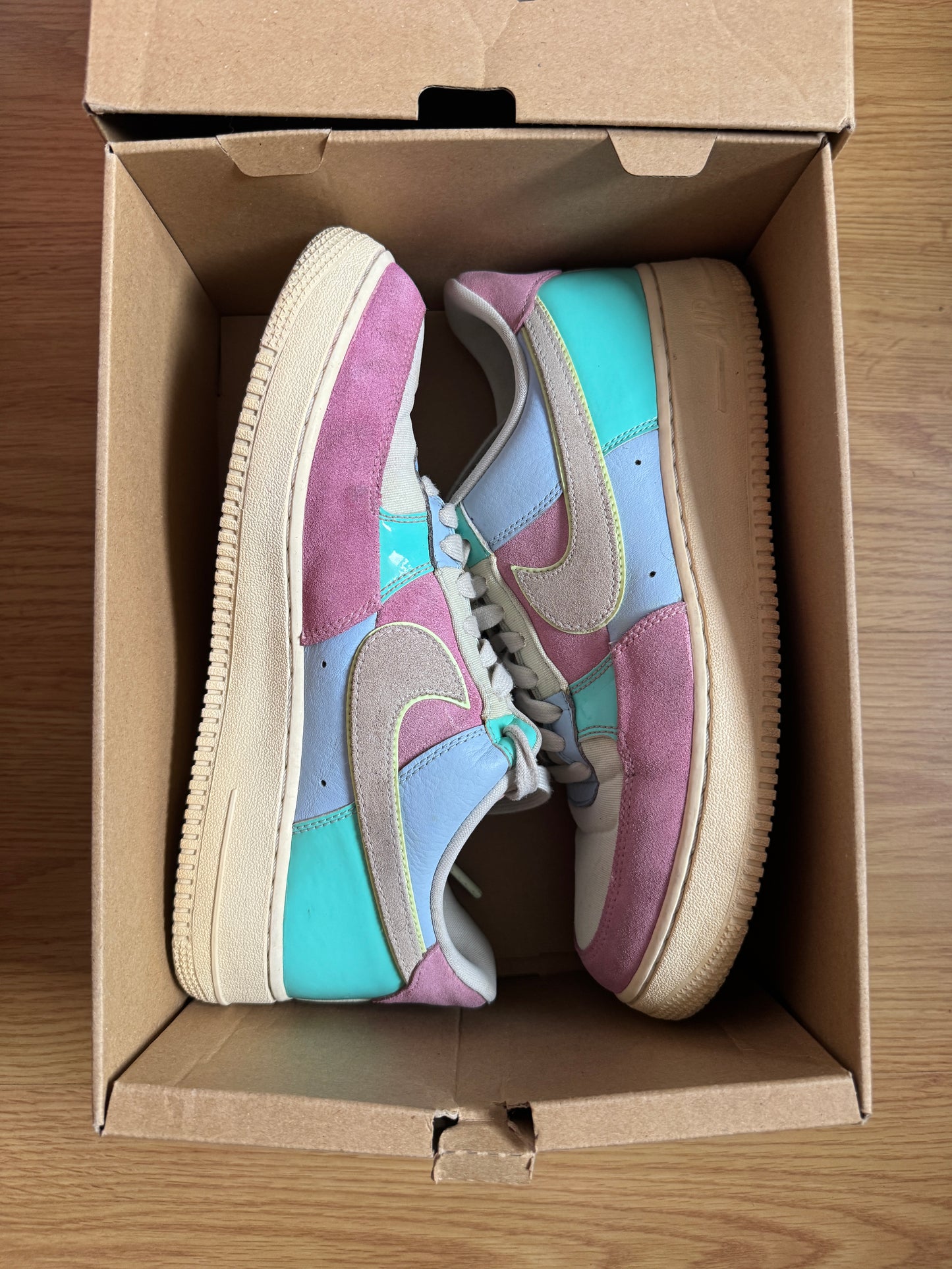 Nike Air Force 1 Easter – Taille 42.5
