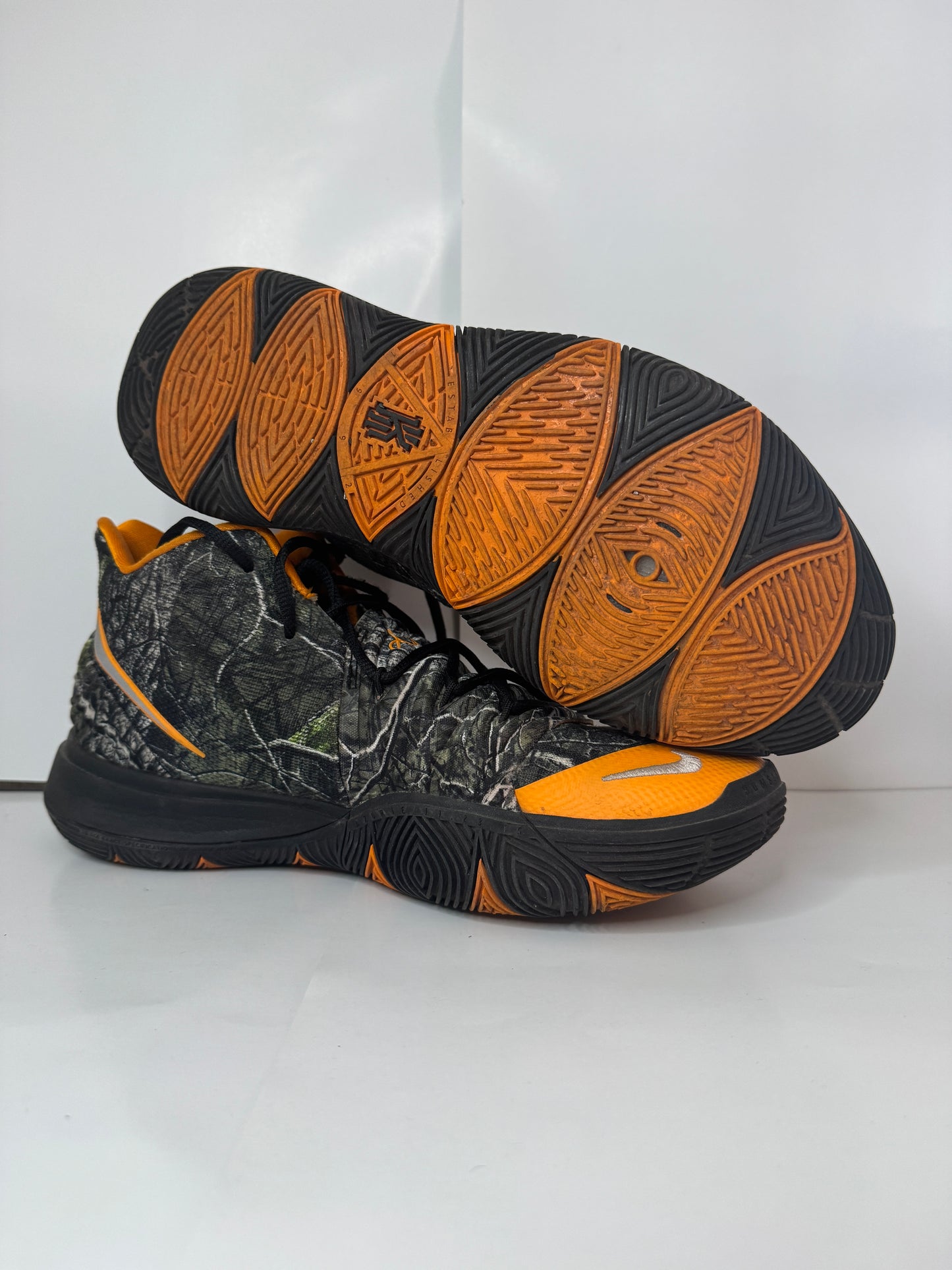 Nike Kyrie 5 Taco T45.5 Reconditionné