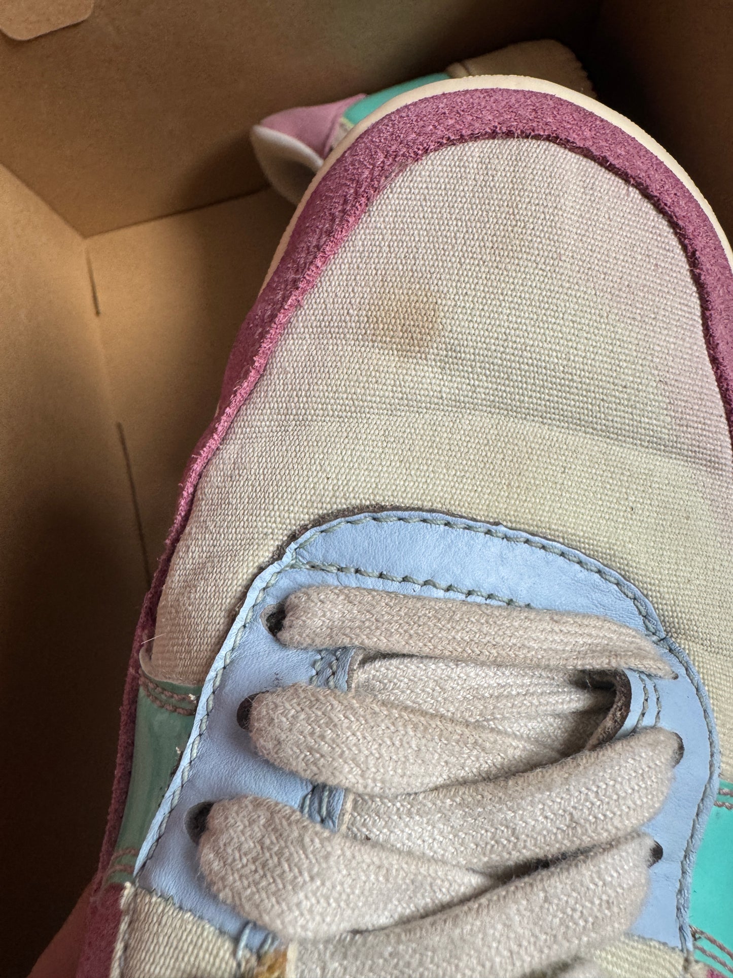 Nike Air Force 1 Easter – Taille 42.5