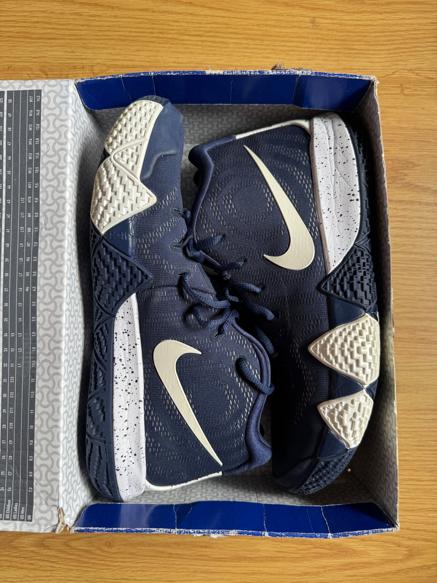 Nike Kyrie 4 – Taille 45