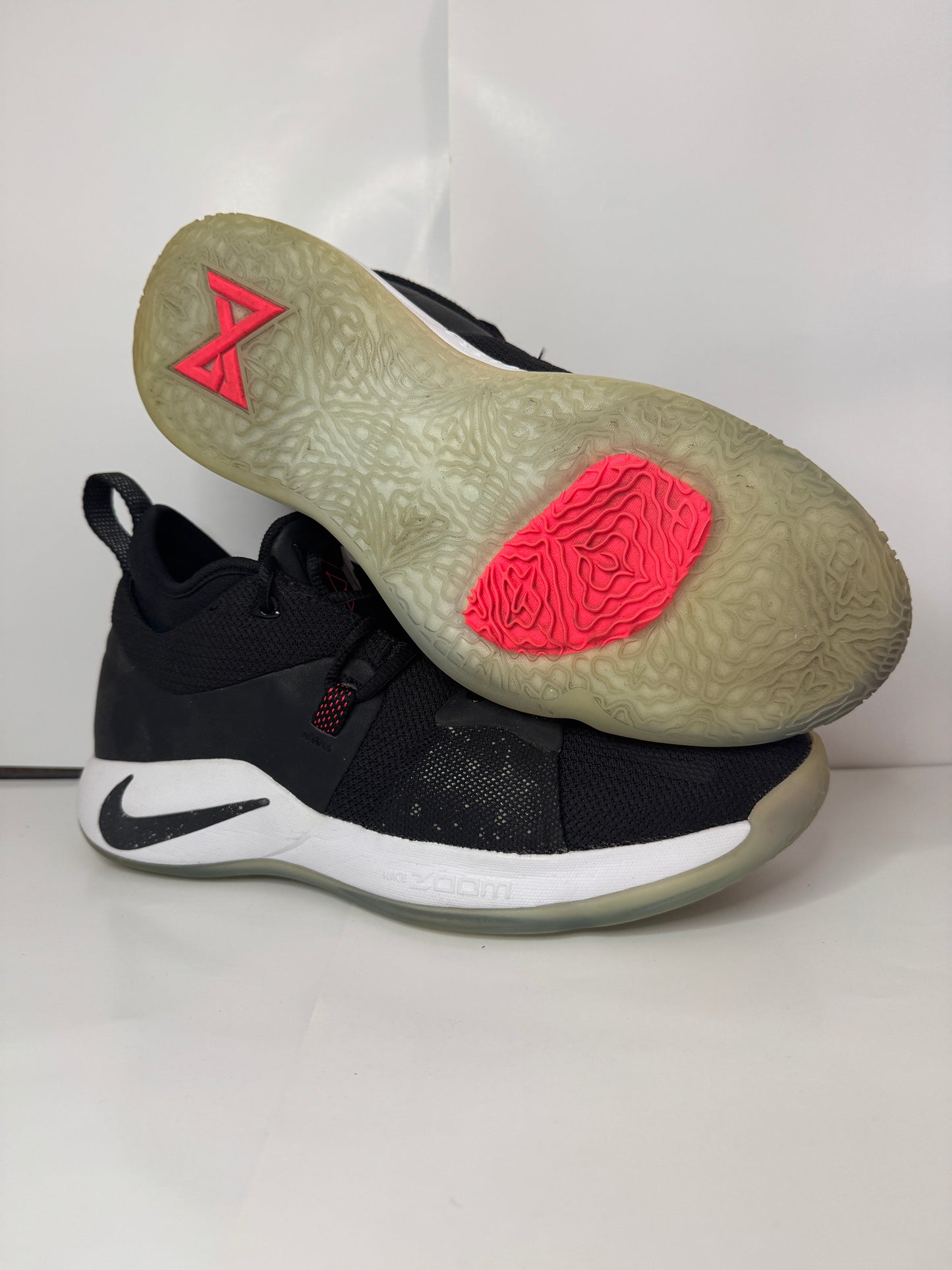 Nike PG 2 T44.5 Reconditionné