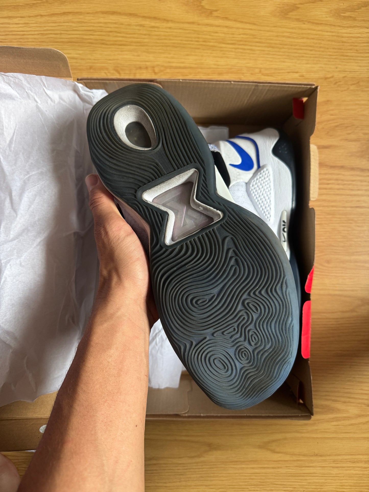 Nike PG 5 PlayStation