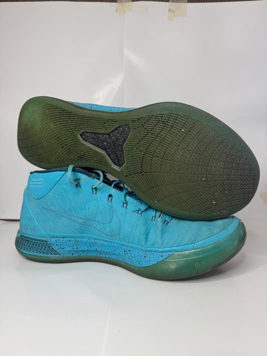 Nike Kobe AD Mid T46 Reconditionné