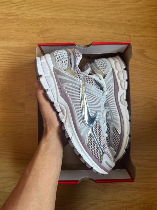 Nike Zoom Vomero 5 W