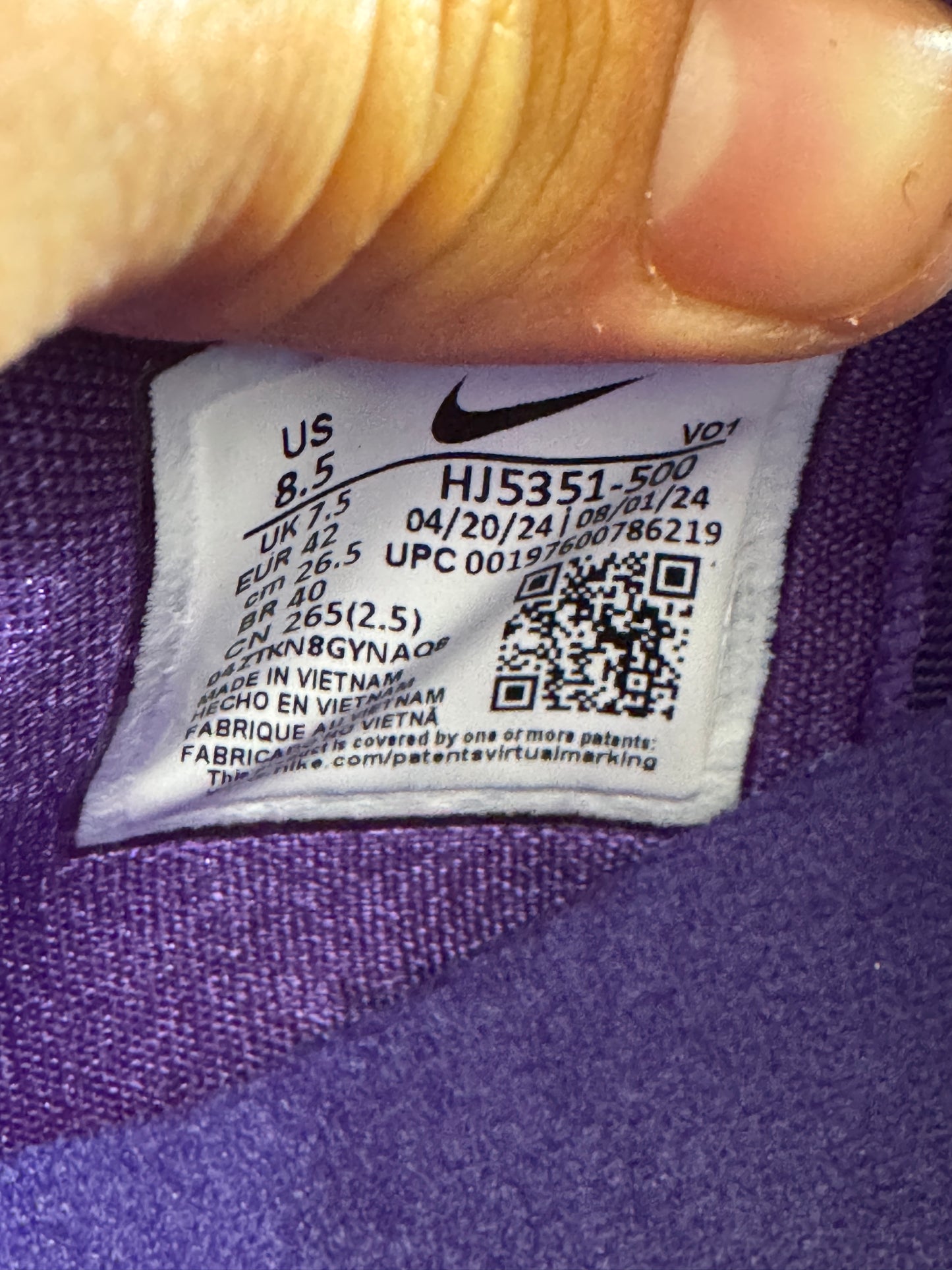 Nike Book 1 Mismatch