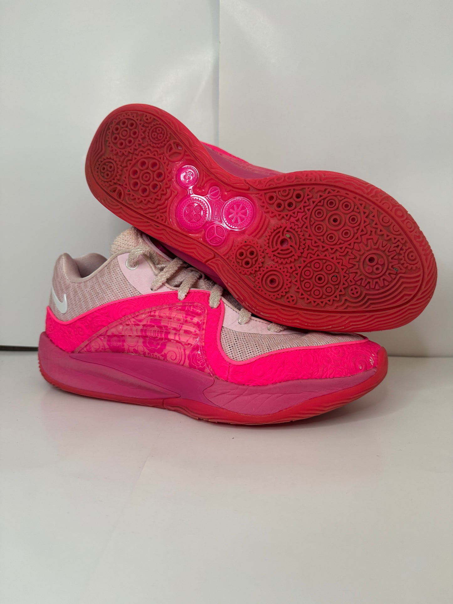 Nike KD 16 Aunt Pearl T42 Reconditionné