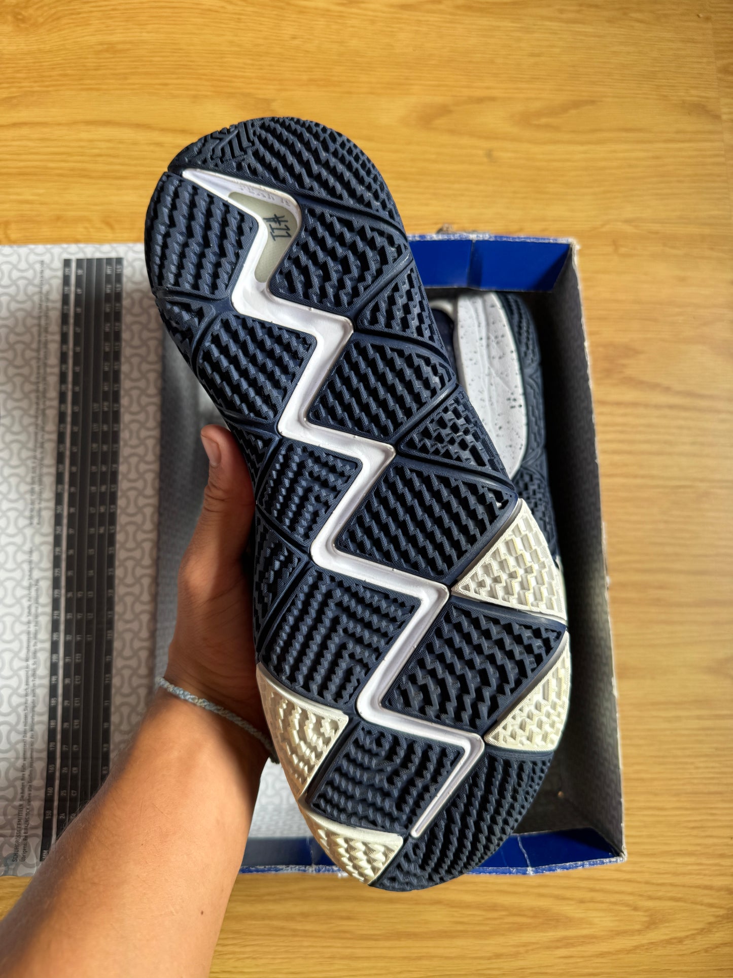 Nike Kyrie 4 – Taille 45