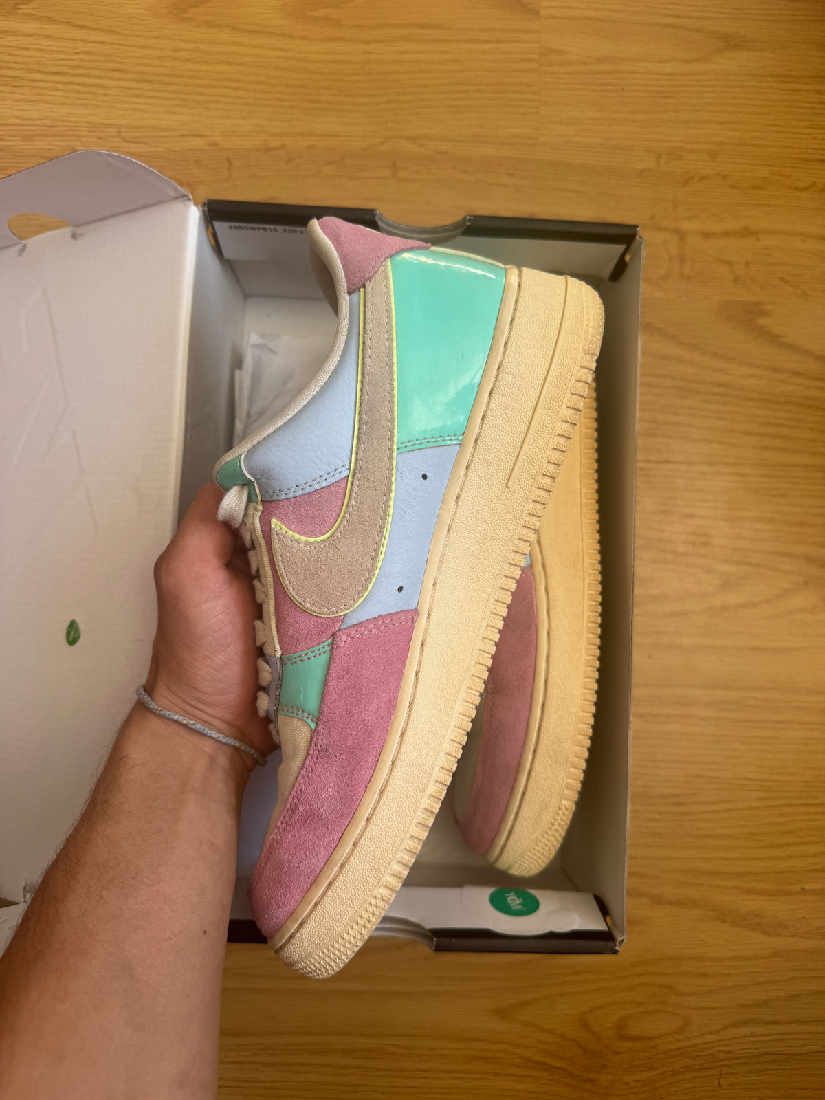 Nike Air Force 1 Easter - Taille 42.5