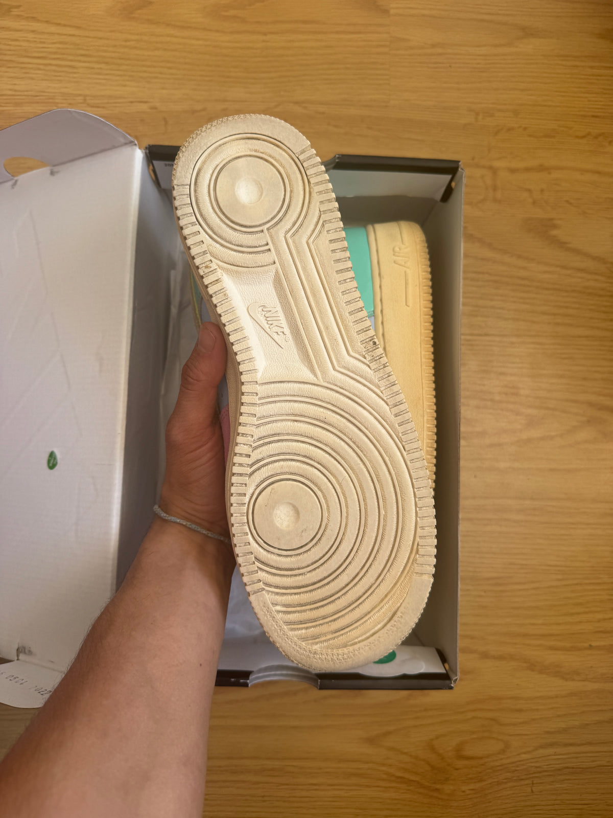 Nike Air Force 1 Easter - Taille 42.5