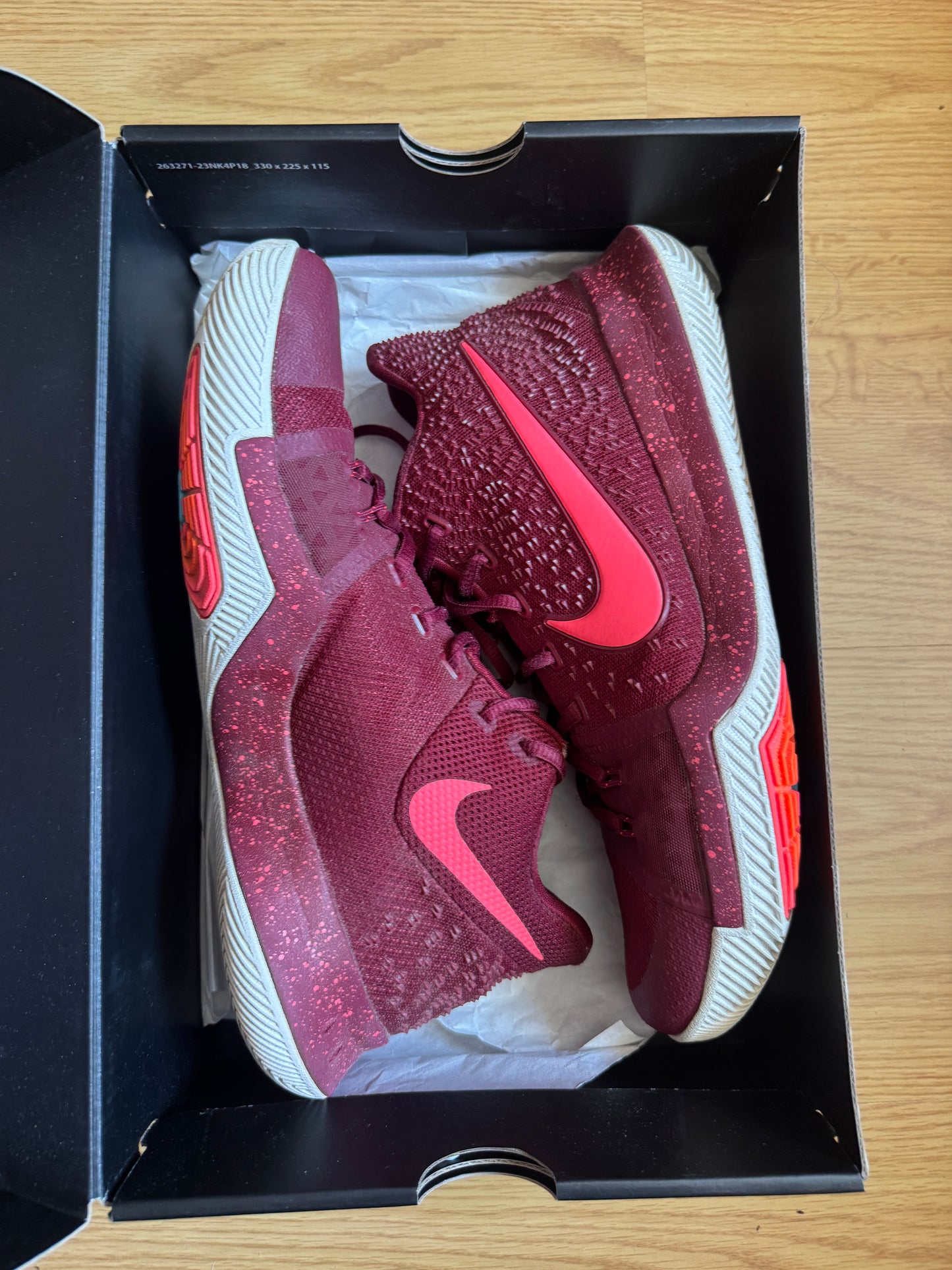 Nike Kyrie 3 Red – Taille 43